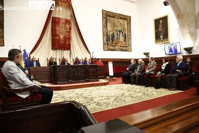 Homenaje en el Paraninfo a docentes e investigadores de la USAL que se jubilan este curso. Foto de David Sañudo