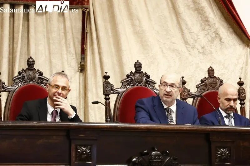 Homenaje en el Paraninfo a docentes e investigadores de la USAL que se jubilan este curso. Foto de David Sañudo