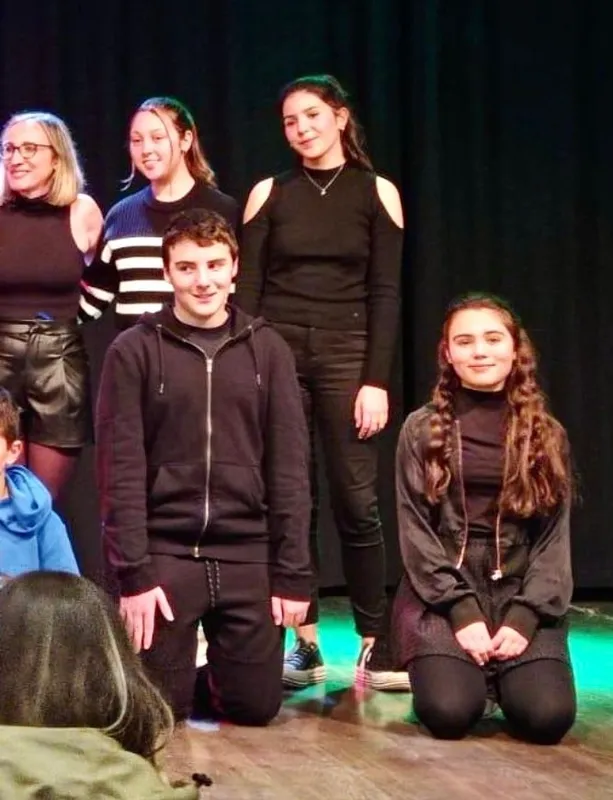 Alumnos del IES Ramos del Manzano de Vitigudino en el programa 'Entérate'