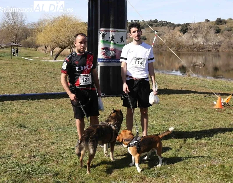 Foto 4 - El Canicross re&uacute;ne a cien participantes en Alba de Tormes