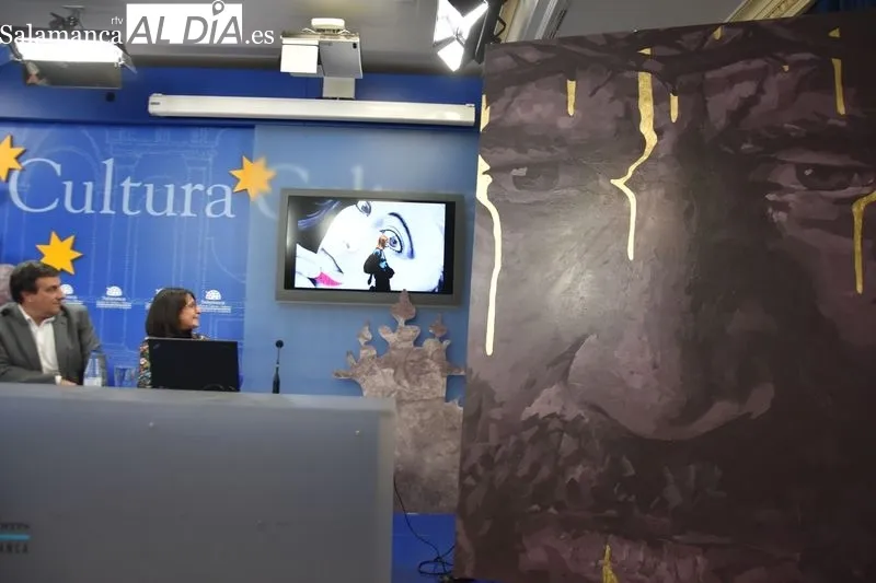 Presentación del cartel anunciador de la Semana Santa, de la Tertulia Cofrade Pasión, diseñado por Caín Ferreras