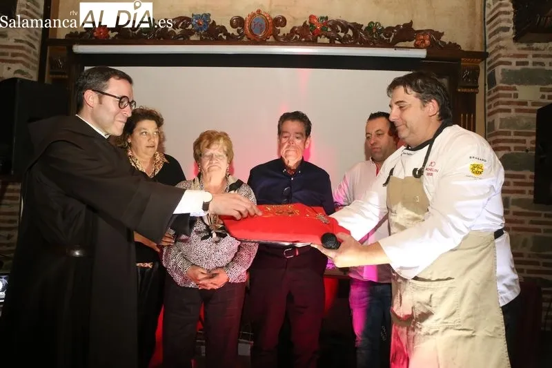 Foto 8 - &lsquo;Aunque es de noche&rsquo; recauda 15.000 euros para la exposici&oacute;n &lsquo;Artis Momentum&rsquo;
