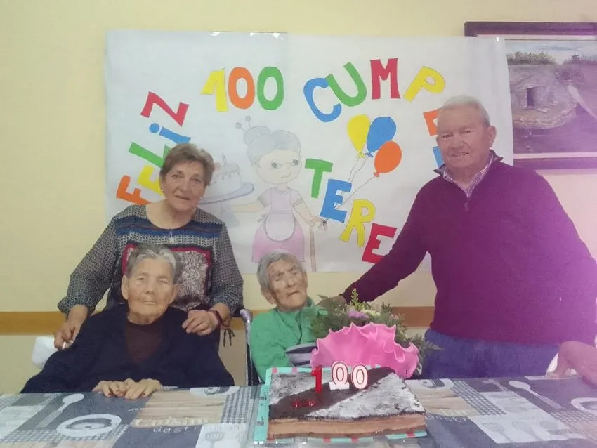 Foto 2 - La sagalleja Teresa Vegas S&aacute;nchez celebra su centenario 