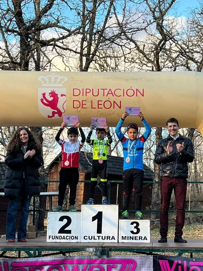 Salmantinos en la Copa de Escuelas de BTT celebrada en Bembibre