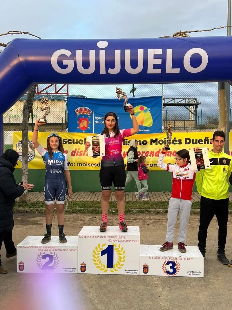 Uno de los podiums del Caja Rural-Siega Verde, equipo de Escuelas del Club Ciclista Promesal