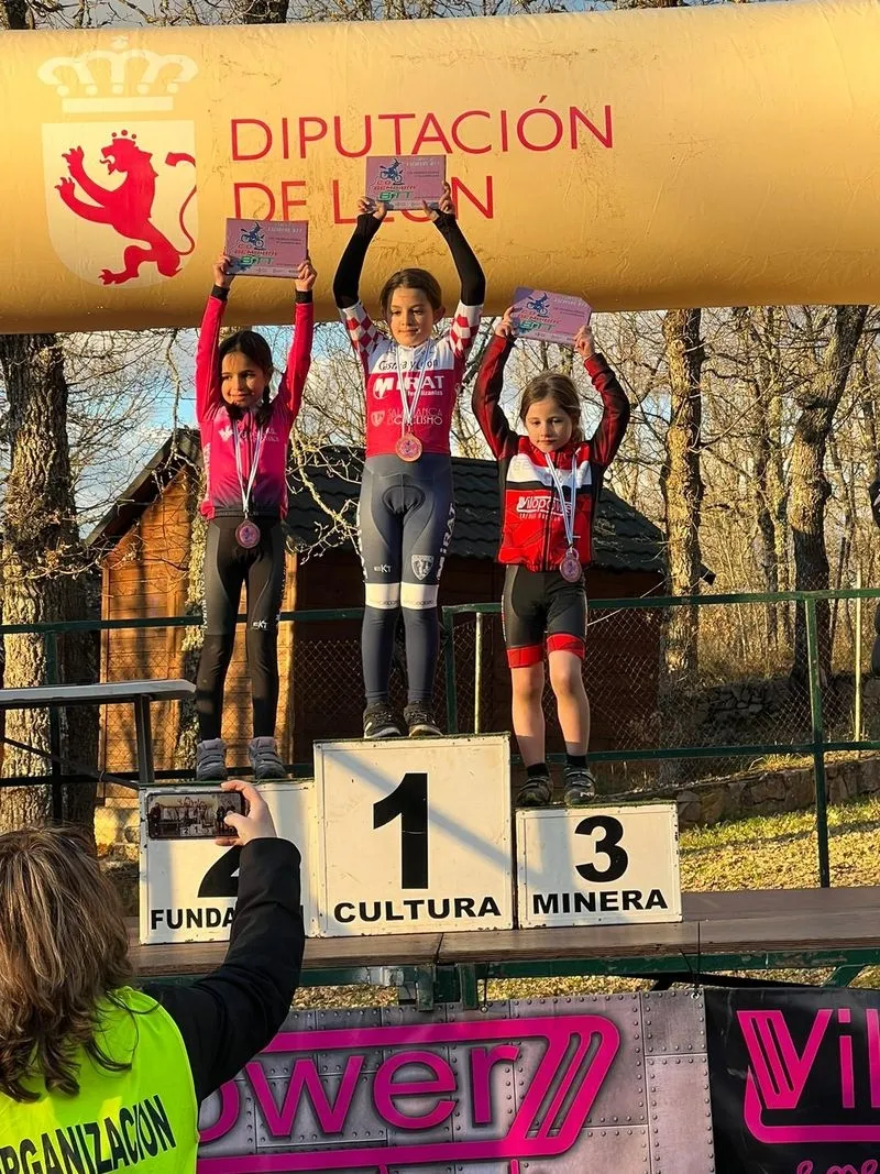 Salmantinos en la Copa de Escuelas de BTT celebrada en Bembibre