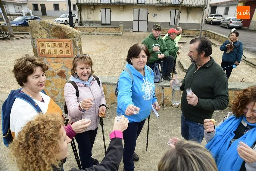 Foto 5 - El Bod&oacute;n alberga el estreno de los encuentros de los pueblos del suroeste de la comarca