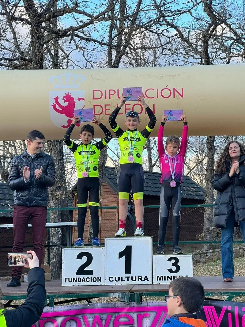 Salmantinos en la Copa de Escuelas de BTT celebrada en Bembibre