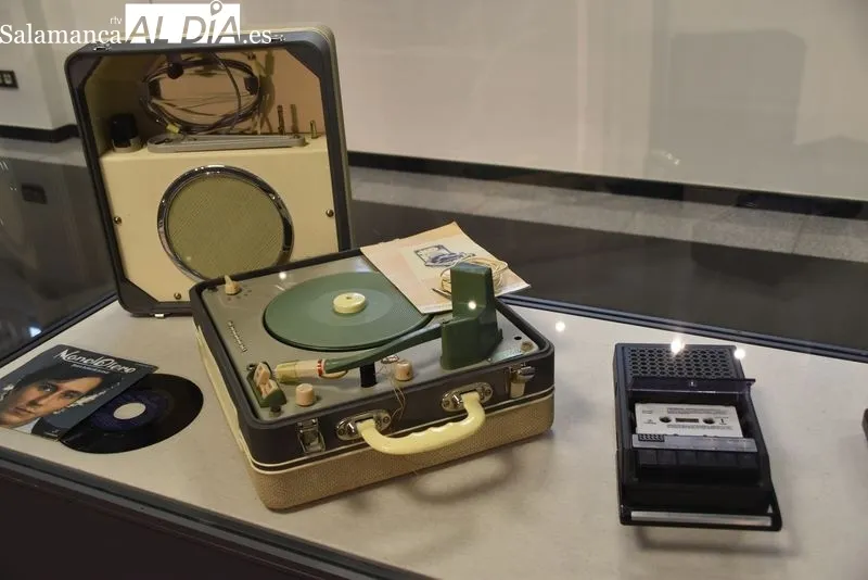 Exposición 'Música para el recuerdo' en el Ayuntamiento de Villares de la Reina