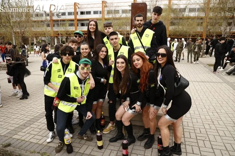 Fiestas de la Facultad de Economía de la USAL. Foto de David Sañudo