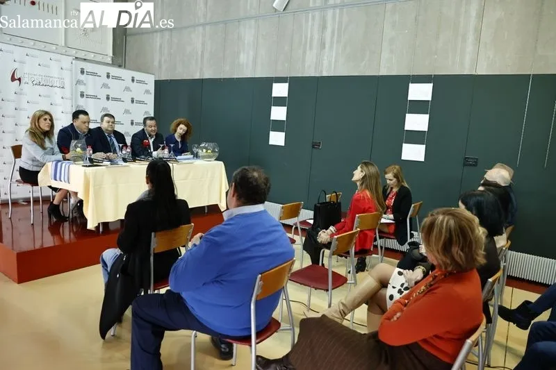 Presentación de la VIII Guía del Cocido 2023, en la Escuela de Hostelería de Santa Marta de Tormes. Foto de David Sañudo