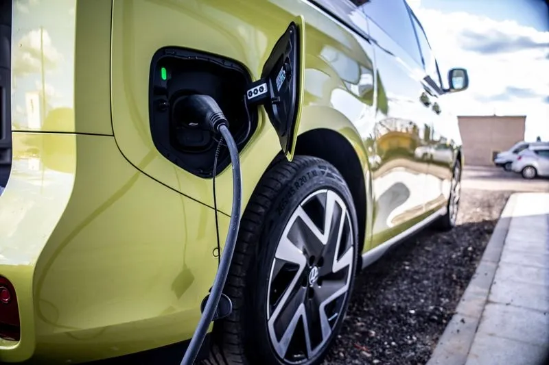 Instalaciones BdB SOPAM con su punto de recarga para vehículos eléctricos