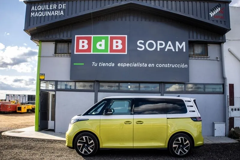Instalaciones BdB SOPAM con su punto de recarga para vehículos eléctricos
