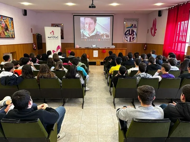 Feria de estudios superiores “Un paso hacia tu futuro” en el colegio Marista Champagnat de Salamanca