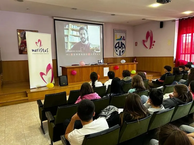 Feria de estudios superiores “Un paso hacia tu futuro” en el colegio Marista Champagnat de Salamanca