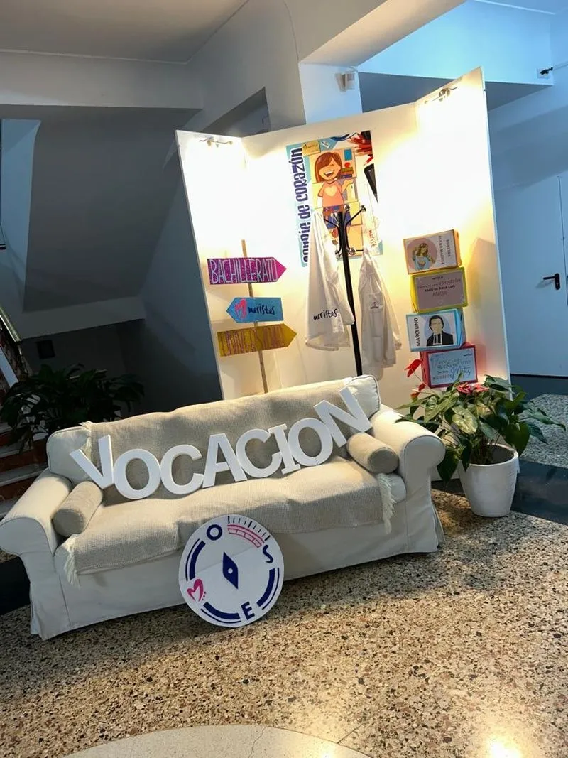 Feria de estudios superiores “Un paso hacia tu futuro” en el colegio Marista Champagnat de Salamanca
