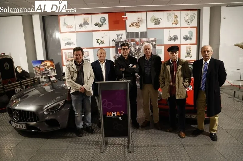 Presentación del nuevo club automovilístico salmantino “GT Drivers” y del II Encuentro Nacional del Club Porsche en el Museo de Historia de la Automoción. Foto de David Sañudo