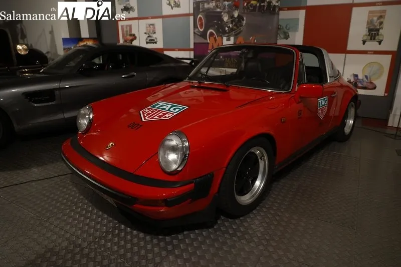 Presentación del nuevo club automovilístico salmantino “GT Drivers” y del II Encuentro Nacional del Club Porsche en el Museo de Historia de la Automoción. Foto de David Sañudo