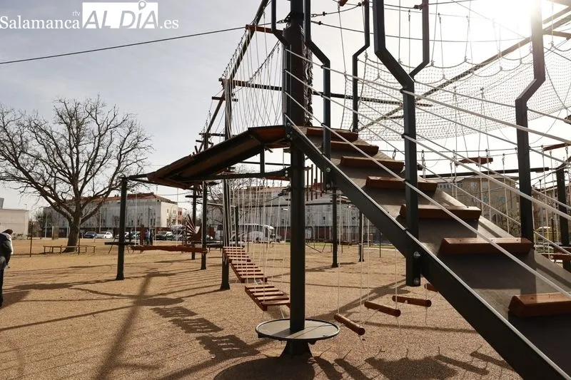 Nuevo parque de aventura en Salamanca, junto a los Huertos Urbanos. Foto de David Sañudo