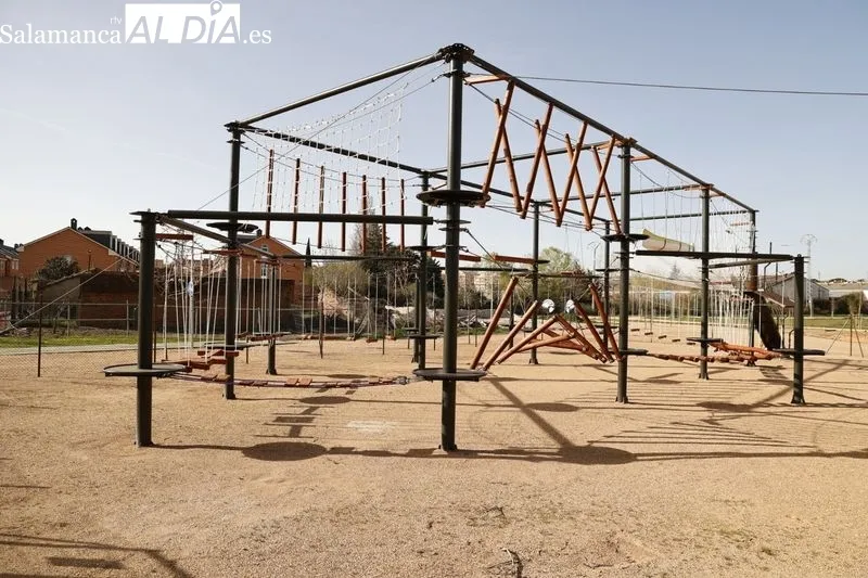Nuevo parque de aventura en Salamanca, junto a los Huertos Urbanos. Foto de David Sañudo