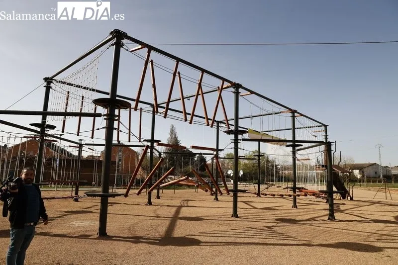 Nuevo parque de aventura en Salamanca, junto a los Huertos Urbanos. Foto de David Sañudo