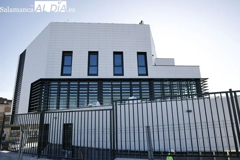La delegada del Gobierno en Castilla y León, Virginia Barcones, visita las obras del nuevo cuartel de la Guardia Civil de San Marta. Foto de David Sañudo