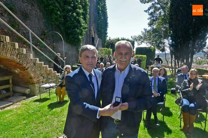 Foto 5 - Paradores reconoce a 3 trabajadores de su establecimiento en Mir&oacute;briga con 33 a&ntilde;os de antig&uuml;edad