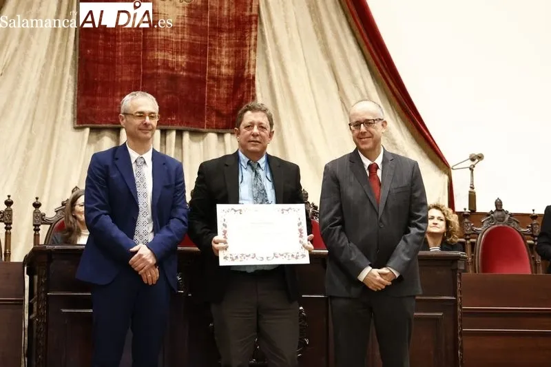 Entrega los premios María de Maeztu y Gloria Begué en un acto celebrado en el Paraninfo de la USAL. Foto de David Sañudo