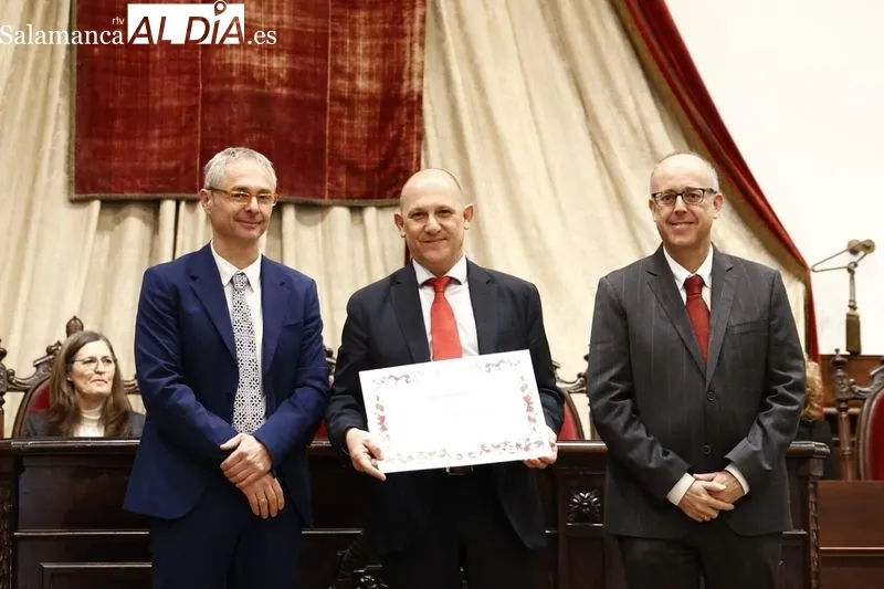 Entrega los premios María de Maeztu y Gloria Begué en un acto celebrado en el Paraninfo de la USAL. Foto de David Sañudo
