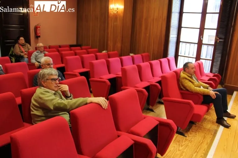 Foto 2 - Primera reuni&oacute;n para poner en marcha los presupuestos participativos