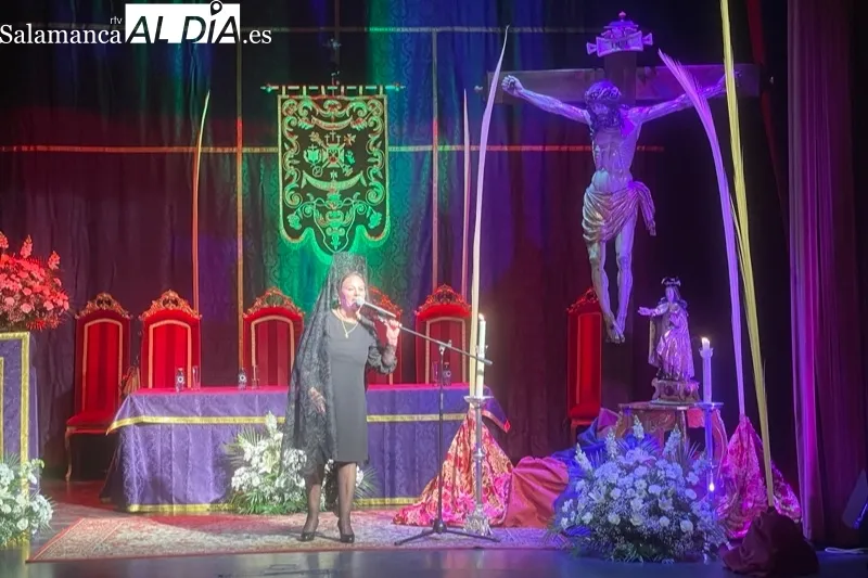 El Teatro Calderón acogía el pronunciamiento del Pregón de la Semana Santa 2023 en Peñaranda
