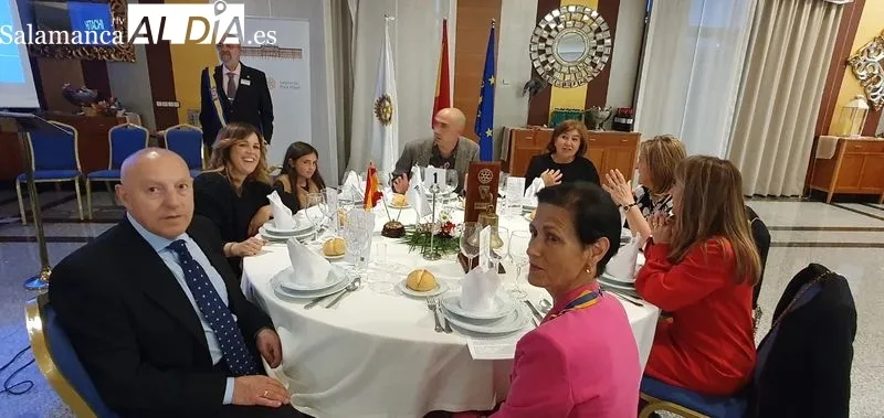 Velada en la que el Rotary Club Plaza Mayor ha premiado a Mayalde