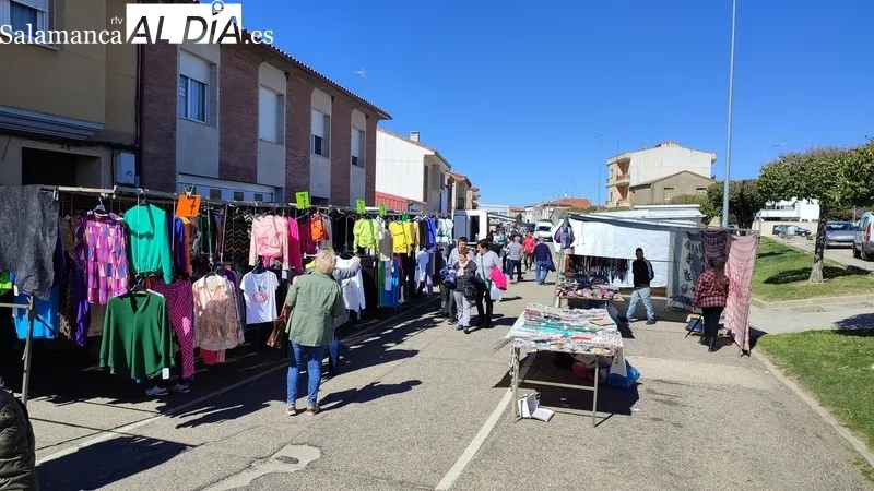 Uno de los mercadillos de cada martes en Vitigudino