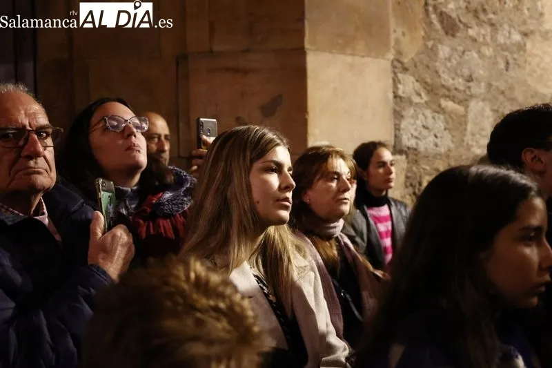 Público en la procesión de la Hermandad Franciscana. Fotos: David Sañudo