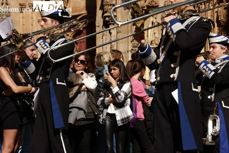 Público en la procesión de la Hermandad de Nuestro Padre Jesús del Perdón. Fotos: David Sañudo