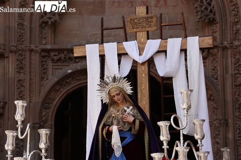 Imágenes de la procesión de la Hermandad de Nuestro Padre Jesús del Perdón. Fotos: David Sañudo