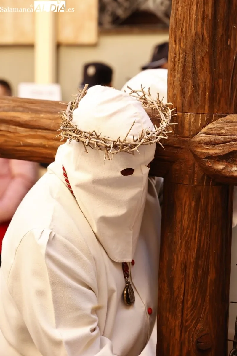 Imágenes de la procesión de la Hermandad de Nuestro Padre Jesús del Perdón. Fotos: David Sañudo