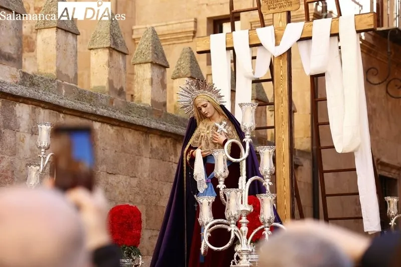 Imágenes de la procesión de la Hermandad de Nuestro Padre Jesús del Perdón. Fotos: David Sañudo