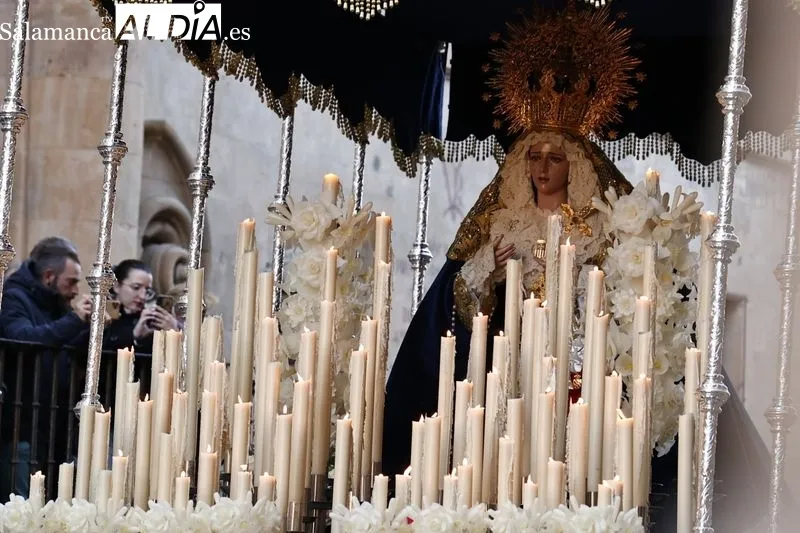 Foto 8 - Emotivo desfile de Jes&uacute;s Despojado junto a su Madre, Caridad y Consuelo