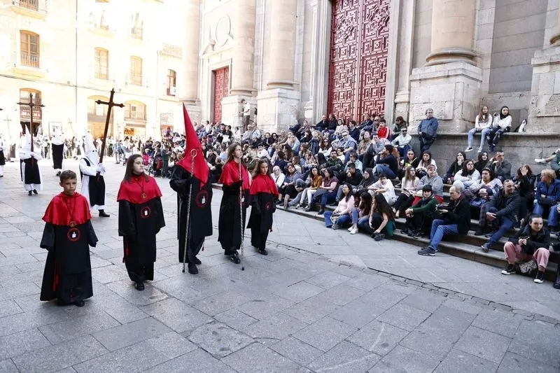 Foto 16 - Jes&uacute;s del V&iacute;a Crucis vuelve a emocionar en el Hospital