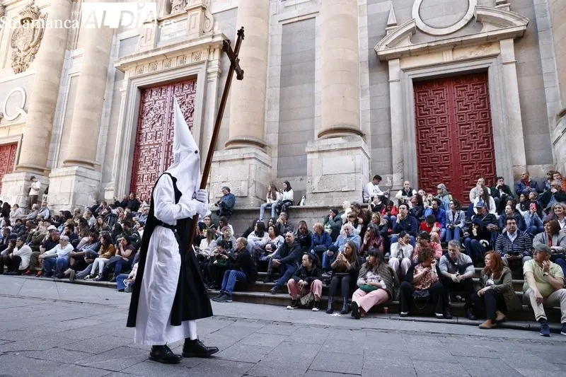 Foto 12 - Jes&uacute;s del V&iacute;a Crucis vuelve a emocionar en el Hospital