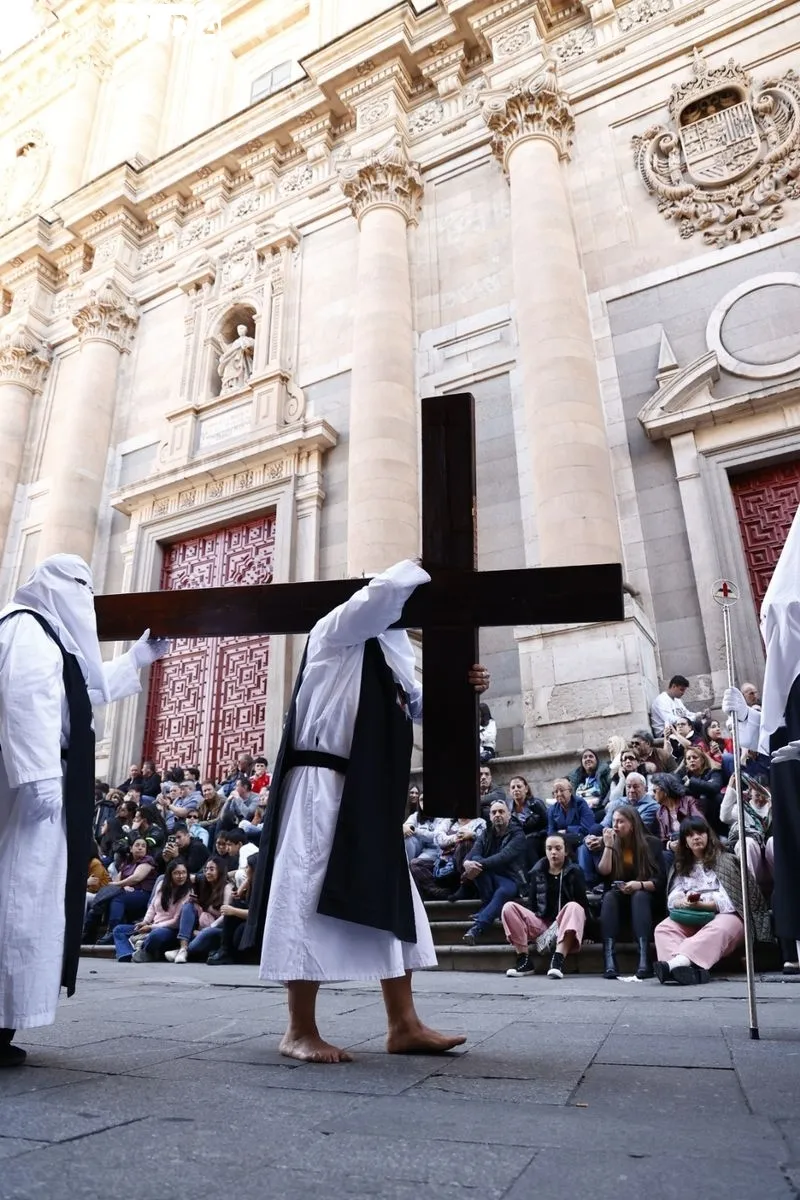 Foto 10 - Jes&uacute;s del V&iacute;a Crucis vuelve a emocionar en el Hospital