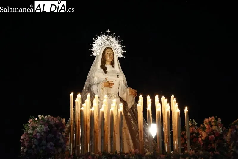 Procesión de la Hermandad del Cristo del Amor y de la Paz. Fotos: David Sañudo