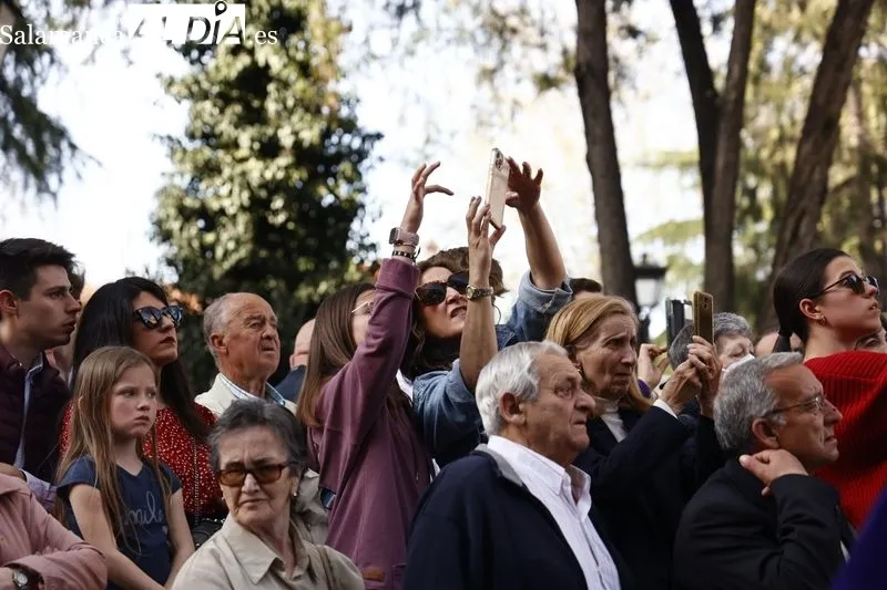 Foto 18 - Devoci&oacute;n por ver a Jes&uacute;s Rescatado y Nuestra Se&ntilde;ora de Las Angustias en las calles salmantinas