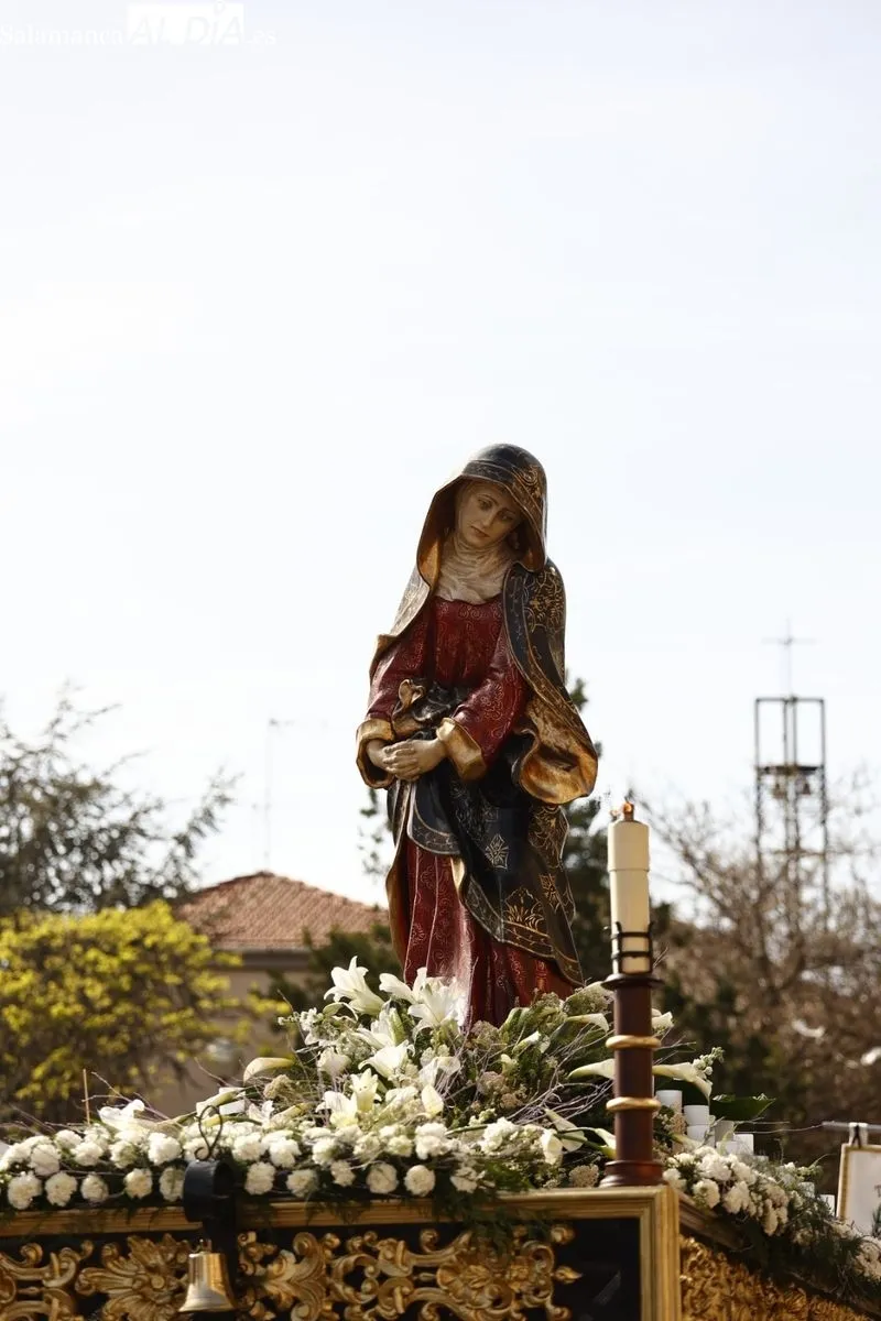 Foto 4 - Devoci&oacute;n por ver al Cristo de la Vela en este S&aacute;bado Santo