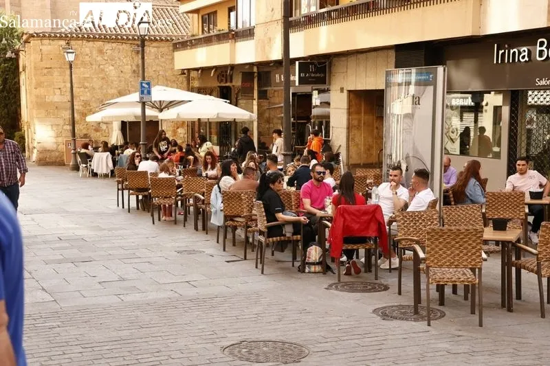 Foto 51 - El buen tiempo y la Semana Santa llenan de ambiente el centro de la ciudad