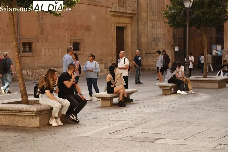 Foto 46 - El buen tiempo y la Semana Santa llenan de ambiente el centro de la ciudad