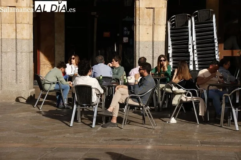 Foto 29 - El buen tiempo y la Semana Santa llenan de ambiente el centro de la ciudad