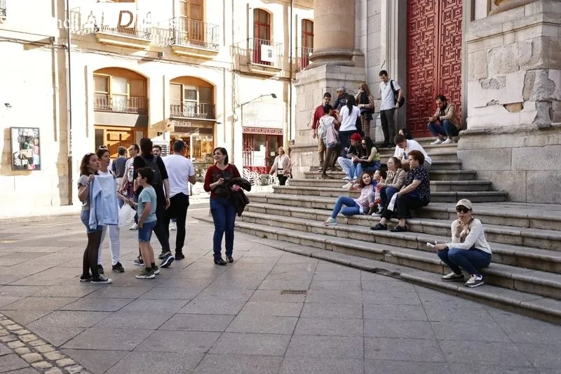 Foto 13 - El buen tiempo y la Semana Santa llenan de ambiente el centro de la ciudad