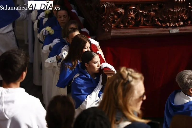 Foto 12 - La Se&ntilde;ora de la Alegr&iacute;a pisa las calles salmantinas para dar inicio al Domingo de Resurrecci&oacute;n